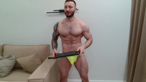 Snapshot of _muscle_arti_ chatting on February 19, 2026, 4:03 pm Arti online show from February 19, 2026, 4:03 pm