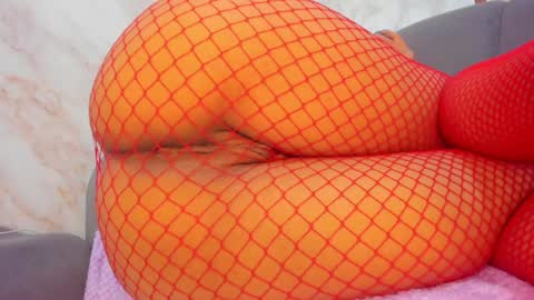 Snapshot of _nanny_1 chatting on December 5, 2024, 1:36 am Nanny online show from December 5, 2024, 1:36 am