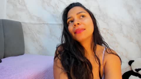 Snapshot of _nanny_1 chatting on February 5, 2025, 9:29 pm Nanny online show from February 5, 2025, 9:29 pm