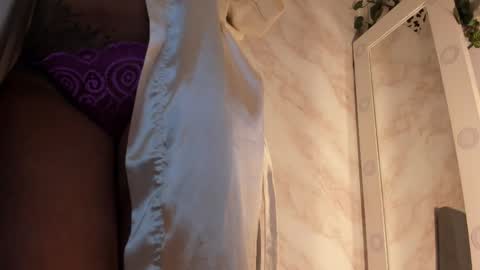 Snapshot of _nanny_1 chatting on September 15, 2025, 8:20 pm Nanny online show from September 15, 2025, 8:20 pm