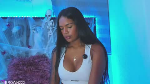 naomi brown online show from October 13, 2025, 1:16 am