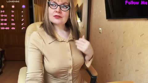 MagicWoman online show from May 27, 2026, 4:20 am