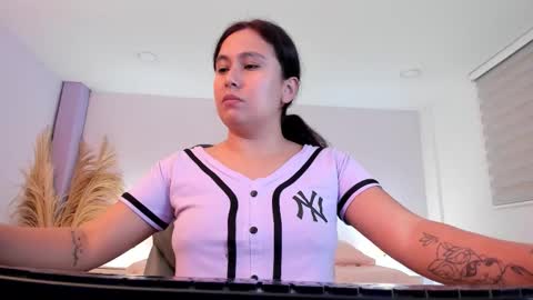 Natalie online show from November 15, 2025, 10:34 am