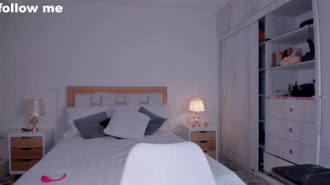  Natasha online show from January 8, 2025, 11:43 am