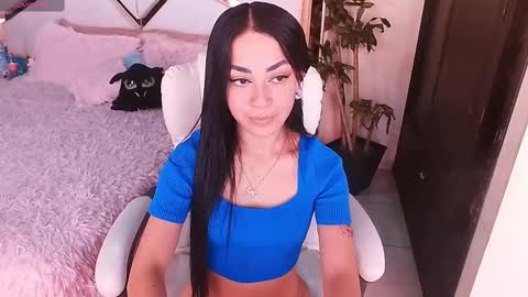 Snapshot of _natashaa19 chatting on February 18, 2025, 7:19 pm Natasha Rodriguez independent model online show from February 18, 2025, 7:19 pm