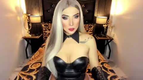 Snapshot of _natashacooper_ chatting on June 25, 2026, 9:14 am _natashacooper_ online show from June 25, 2026, 9:14 am