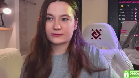 Mia with a big heart  online show from February 11, 2026, 12:21 pm