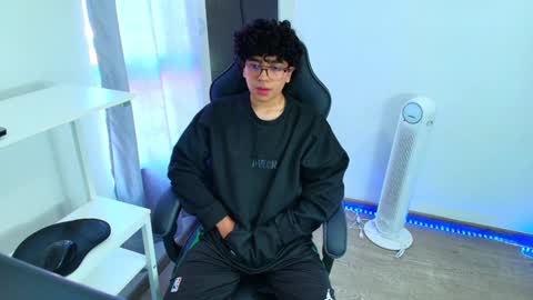 Nicolas online show from January 20, 2025, 4:23 pm