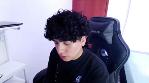 Nicolas online show from March 7, 2025, 9:27 pm