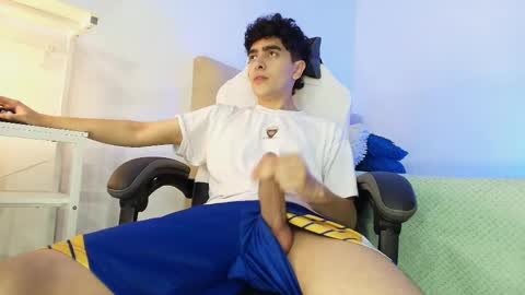 Nicolas online show from October 22, 2025, 2:01 am