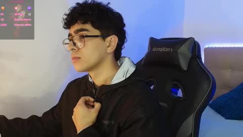 Nicolas online show from November 30, 2025, 10:25 pm