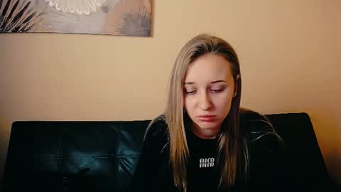 Nica online show from March 22, 2026, 1:14 pm