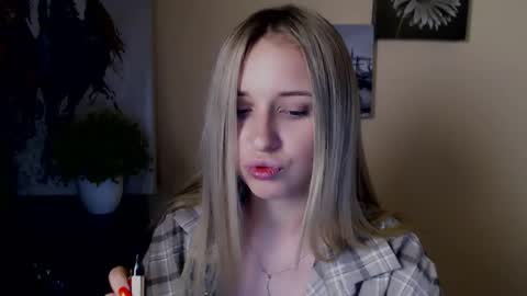 Snapshot of _nicole_new chatting on May 29, 2026, 9:51 am Nica online show from May 29, 2026, 9:51 am
