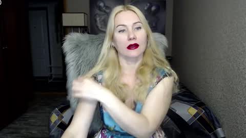 Donella    online show from December 5, 2024, 4:23 pm