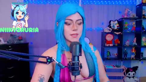 niiky online show from November 20, 2025, 10:59 am