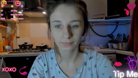 Snapshot of _nika_kik chatting on March 6, 2025, 3:24 pm Nika online show from March 6, 2025, 3:24 pm