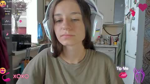 Snapshot of _nika_kik chatting on September 27, 2025, 8:19 am Nika online show from September 27, 2025, 8:19 am