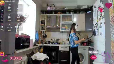 Snapshot of _nika_kik chatting on October 31, 2025, 12:17 pm Nika online show from October 31, 2025, 12:17 pm