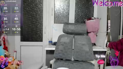 Snapshot of _nika_kik chatting on November 23, 2025, 8:30 pm Nika online show from November 23, 2025, 8:30 pm