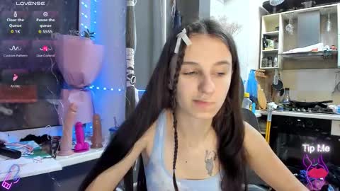 Snapshot of _nika_kik chatting on November 28, 2025, 4:09 pm Nika online show from November 28, 2025, 4:09 pm