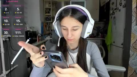 Snapshot of _nika_kik chatting on February 17, 2026, 8:15 pm Nika online show from February 17, 2026, 8:15 pm