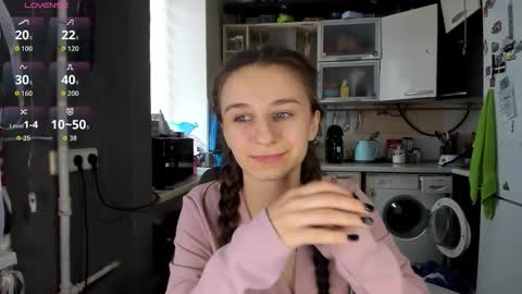 Snapshot of _nika_kik chatting on February 18, 2026, 8:21 am Nika online show from February 18, 2026, 8:21 am