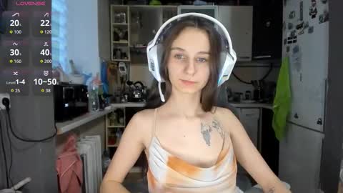 Snapshot of _nika_kik chatting on February 24, 2026, 4:43 am Nika online show from February 24, 2026, 4:43 am