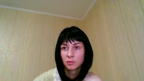  Number 1  online show from December 2, 2025, 6:47 pm