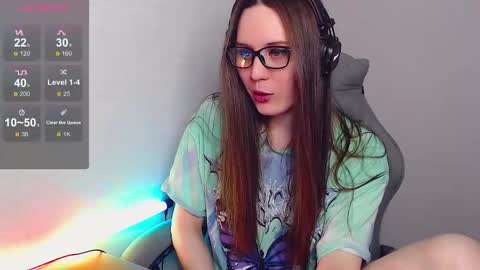 Tracy online show from November 25, 2025, 3:12 pm