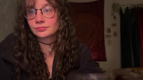 Snapshot of _nyxo chatting on April 23, 2026, 9:06 pm Mila online show from April 23, 2026, 9:06 pm