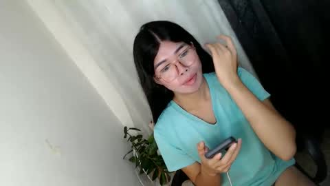 Snapshot of _odette22 chatting on June 5, 2026, 6:52 am _odette22 online show from June 5, 2026, 6:52 am