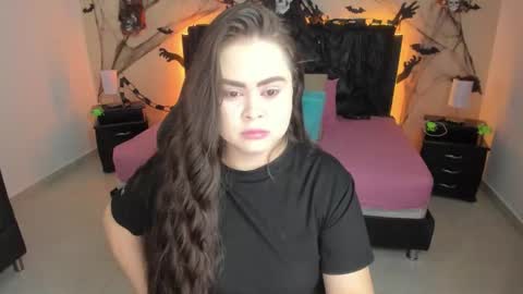 Olivia jones online show from October 15, 2025, 12:05 pm