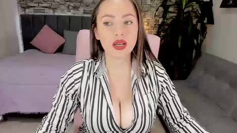 Snapshot of _oliviawilde chatting on January 8, 2025, 4:44 am Mariana online show from January 8, 2025, 4:44 am