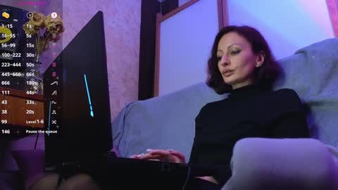 Snapshot of _owner_ chatting on December 27, 2024, 6:10 pm The Supreme Goddess Rose online show from December 27, 2024, 6:10 pm