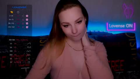  pando4ka  online show from February 12, 2025, 4:33 pm