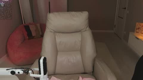 Snapshot of _passion_show_ chatting on May 28, 2026, 11:02 pm Tina online show from May 28, 2026, 11:02 pm