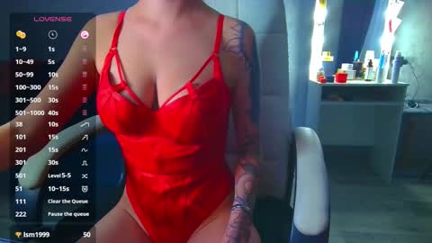 Ilona online show from December 1, 2025, 9:58 am