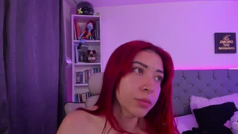 Snapshot of _poison_ivyyy chatting on October 27, 2025, 8:18 am V online show from October 27, 2025, 8:18 am