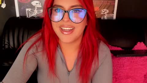 Snapshot of _poison_sweet chatting on December 7, 2024, 5:53 pm Laura online show from December 7, 2024, 5:53 pm