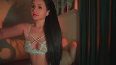 Eva online show from January 14, 2025, 5:51 am