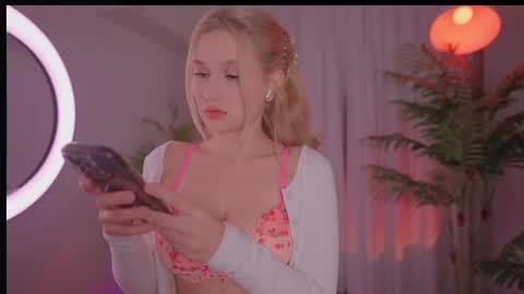 Snapshot of _protea chatting on June 14, 2026, 10:23 pm Eva online show from June 14, 2026, 10:23 pm