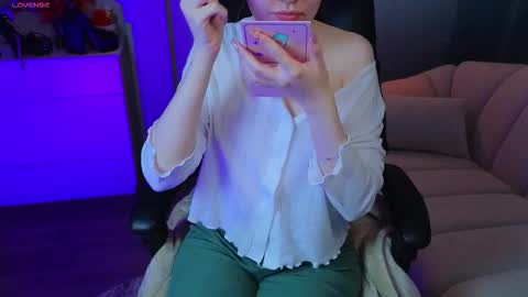 Rina online show from February 5, 2026, 1:10 am