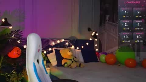 im Amy online show from October 25, 2025, 6:21 am