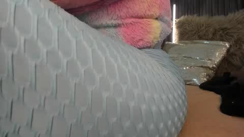 Snapshot of _rebecca1 chatting on January 9, 2026, 1:58 pm rebecca online show from January 9, 2026, 1:58 pm