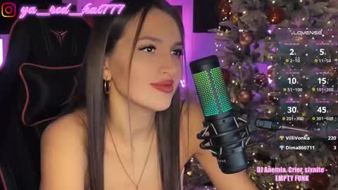 Snapshot of _red_hat_7 chatting on November 24, 2025, 6:18 pm -RED HAT- online show from November 24, 2025, 6:18 pm