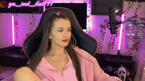 -RED HAT- online show from April 17, 2026, 9:45 am