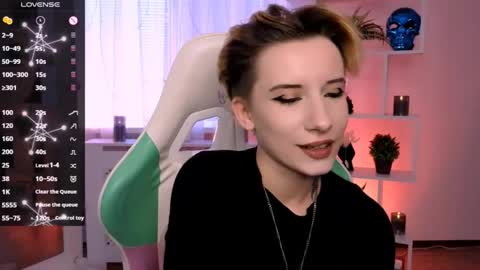 Snapshot of _rein_ramm chatting on May 17, 2026, 2:24 pm Rein online show from May 17, 2026, 2:24 pm