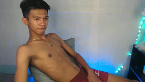 _rellvanxx online show from March 11, 2025, 3:02 pm