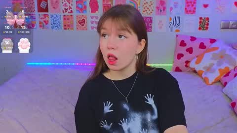 Snapshot of _reverse_gang_ chatting on February 23, 2025, 11:22 am LISSAPVT IS OPEN online show from February 23, 2025, 11:22 am