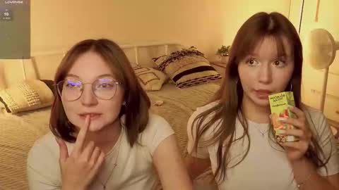 Snapshot of _reverse_gang_ chatting on September 18, 2025, 4:31 pm LISSAPVT IS OPEN online show from September 18, 2025, 4:31 pm